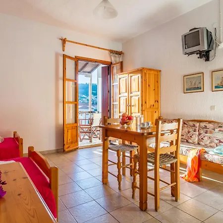 סקופלוס טאון Nikolaos Studios Apartments מראה חיצוני תמונה