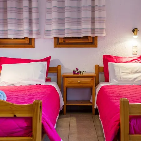 סקופלוס טאון Nikolaos Studios Apartments מראה חיצוני תמונה