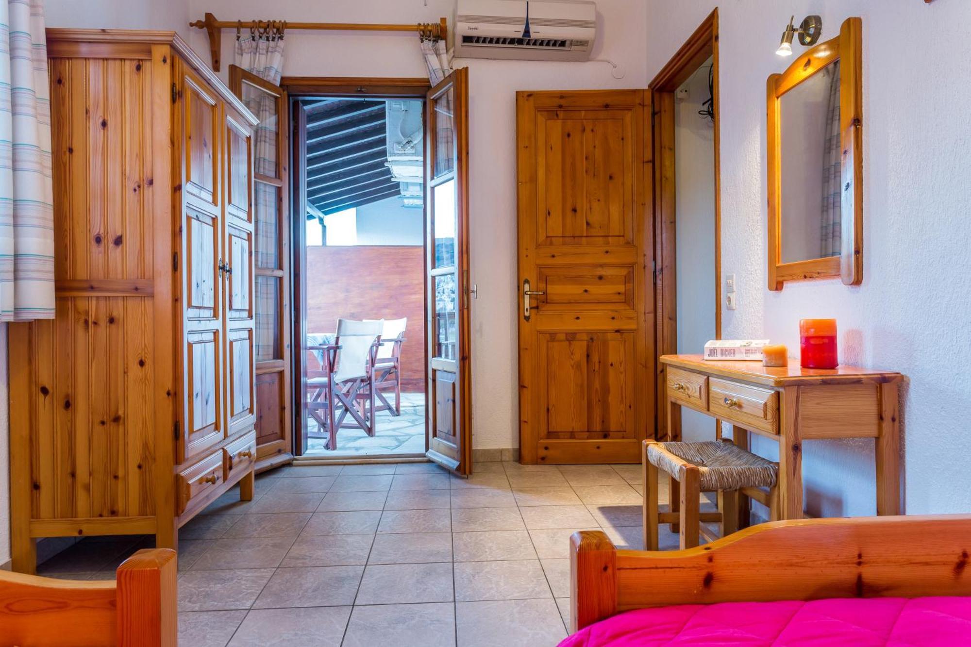 Nikolaos * Skopelos