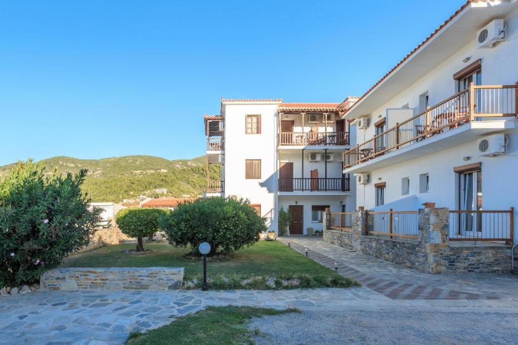 Nikolaos